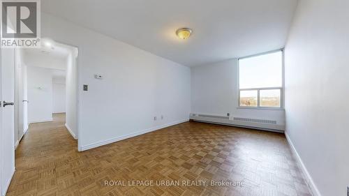 1102 - 60 Pavane Linkway Way, Toronto, ON - Indoor Photo Showing Other Room