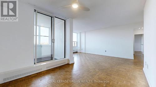 1102 - 60 Pavane Linkway Way, Toronto, ON - Indoor Photo Showing Other Room