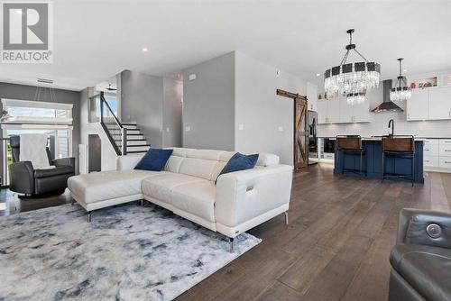 1 Toal Close, Red Deer, AB - Indoor Photo Showing Living Room