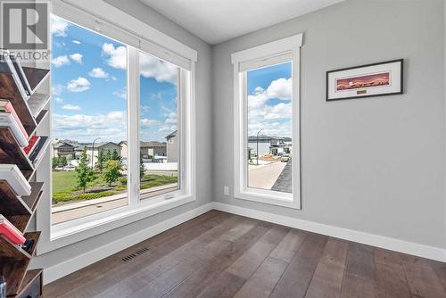 1 Toal Close, Red Deer, AB - Indoor Photo Showing Other Room