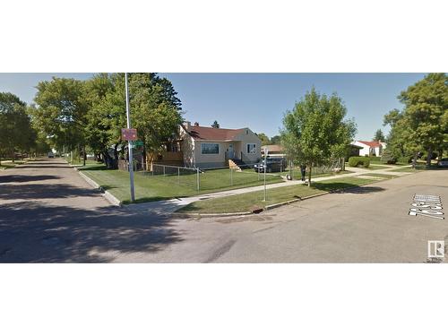 12310 76 St Nw, Edmonton, AB - Outdoor