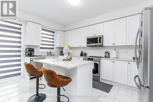 55 Yale Drive, Hamilton, ON - Indoor Photo Showing Kitchen