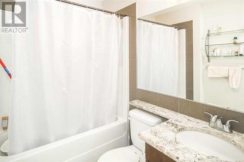 401, 70 Royal Oak Plaza Nw, Calgary, AB - Indoor Photo Showing Bathroom