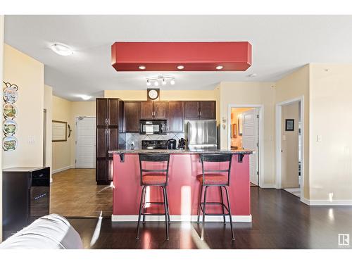 #467 11517 Ellerslie Rd Sw, Edmonton, AB - Indoor Photo Showing Kitchen