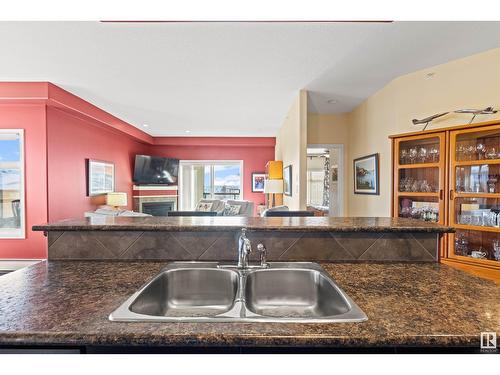 #467 11517 Ellerslie Rd Sw, Edmonton, AB - Indoor Photo Showing Kitchen With Double Sink