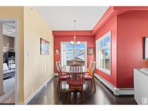 #467 11517 Ellerslie Rd Sw, Edmonton, AB - Indoor Photo Showing Dining Room