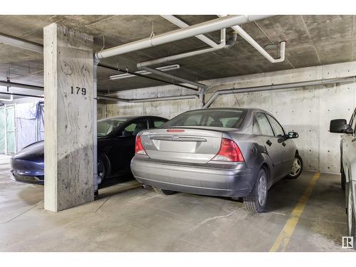 #467 11517 Ellerslie Rd Sw, Edmonton, AB - Indoor Photo Showing Garage