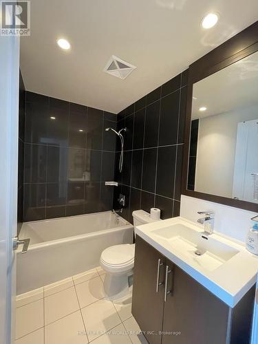 2002 - 2 Anndale Drive, Toronto, ON - Indoor Photo Showing Bathroom