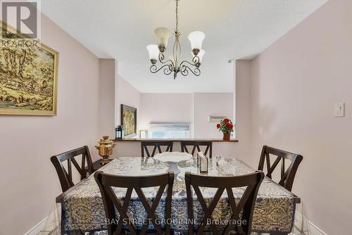 30 - 80 Old Country Drive, Kitchener, ON - Indoor Photo Showing Dining Room