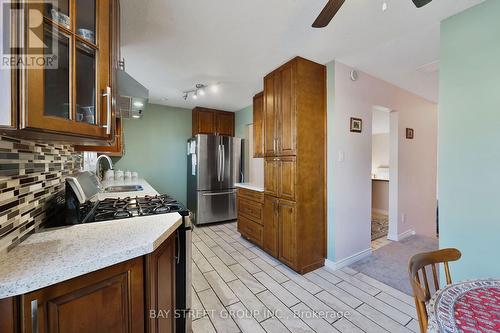 30 - 80 Old Country Drive, Kitchener, ON - Indoor Photo Showing Kitchen