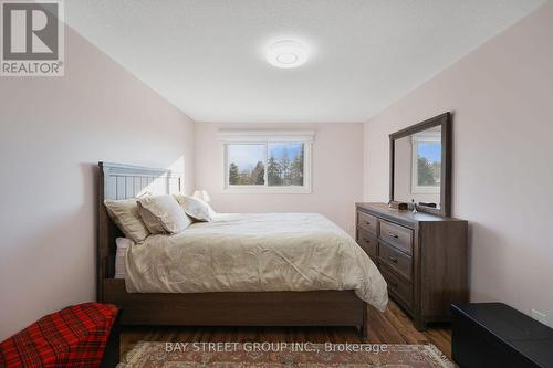 30 - 80 Old Country Drive, Kitchener, ON - Indoor Photo Showing Bedroom