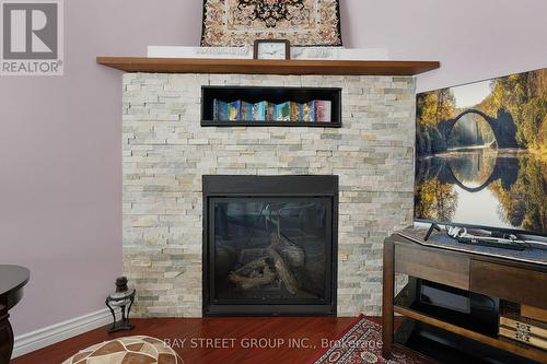 30 - 80 Old Country Drive, Kitchener, ON - Indoor Photo Showing Living Room With Fireplace