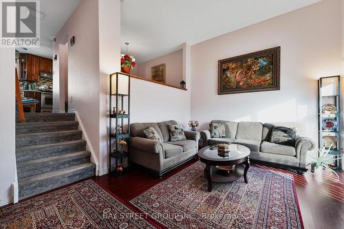 30 - 80 Old Country Drive, Kitchener, ON - Indoor Photo Showing Living Room