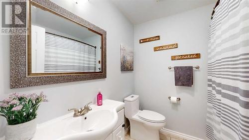 131 Wolverine Drive, Fort Mcmurray, AB - Indoor Photo Showing Bathroom