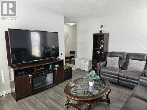 131 Wolverine Drive, Fort Mcmurray, AB - Indoor Photo Showing Living Room