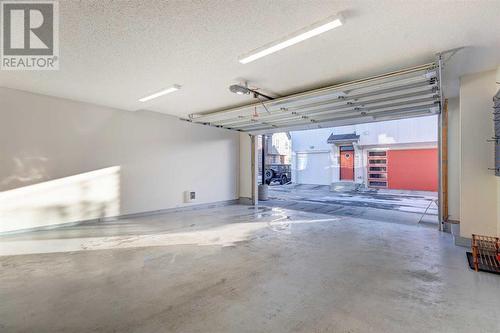 5301, 100 Walgrove Court Se, Calgary, AB - Indoor Photo Showing Garage