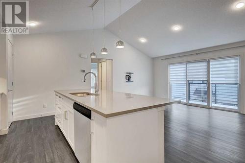 5301, 100 Walgrove Court Se, Calgary, AB - Indoor Photo Showing Kitchen With Double Sink With Upgraded Kitchen