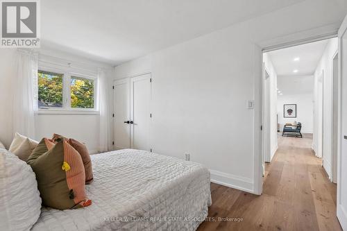 20 Suburban Drive, Mississauga, ON - Indoor Photo Showing Bedroom