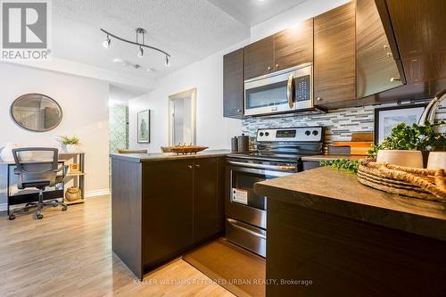 2001 - 55 Centre Ave Avenue, Toronto, ON - Indoor Photo Showing Kitchen