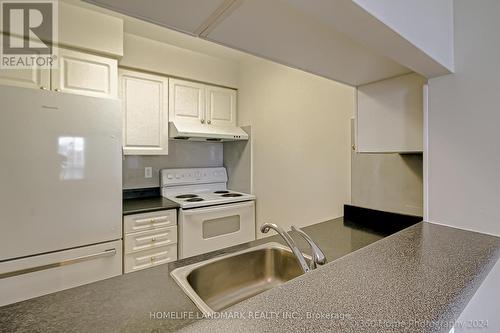 2106 - 3 Pemberton Avenue, Toronto, ON - Indoor Photo Showing Kitchen