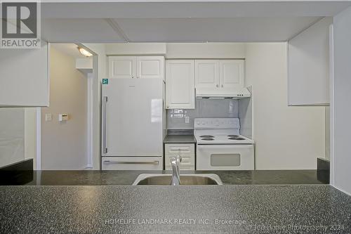 2106 - 3 Pemberton Avenue, Toronto, ON - Indoor Photo Showing Kitchen