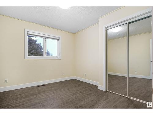 1207 54 St Nw, Edmonton, AB - Indoor Photo Showing Other Room