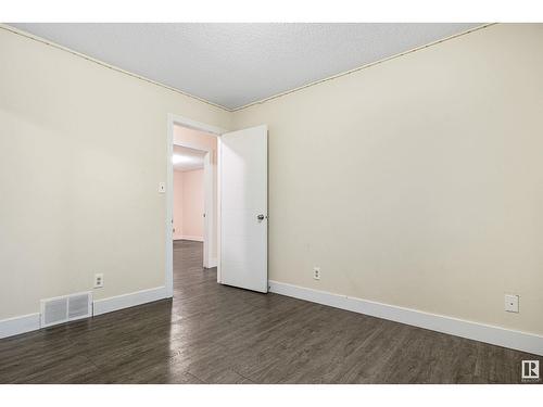 1207 54 St Nw, Edmonton, AB - Indoor Photo Showing Other Room