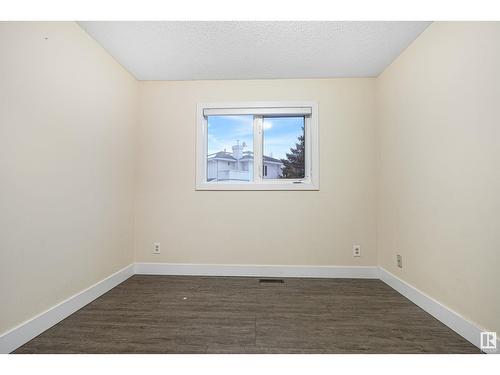 1207 54 St Nw, Edmonton, AB - Indoor Photo Showing Other Room