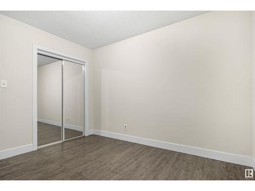 1207 54 St Nw, Edmonton, AB - Indoor Photo Showing Other Room