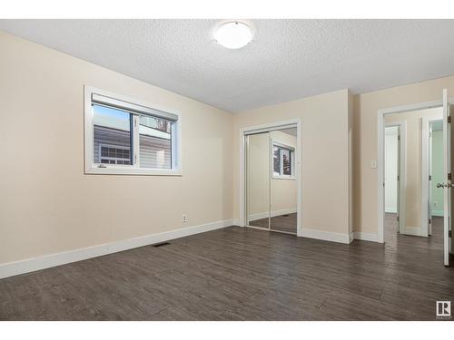 1207 54 St Nw, Edmonton, AB - Indoor Photo Showing Other Room