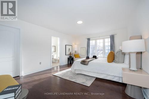 1261 Jezero Crescent, Oakville, ON - Indoor Photo Showing Bedroom