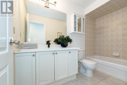 1261 Jezero Crescent, Oakville, ON - Indoor Photo Showing Bathroom