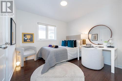 1261 Jezero Crescent, Oakville, ON - Indoor Photo Showing Bedroom