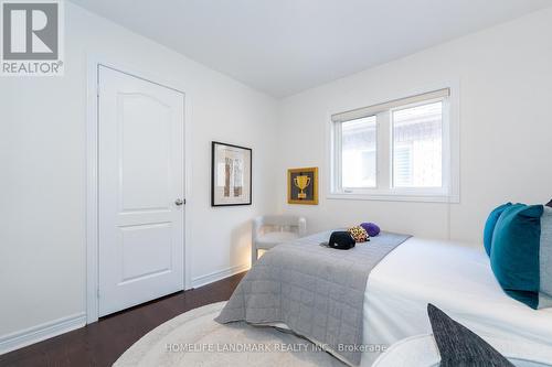 1261 Jezero Crescent, Oakville, ON - Indoor Photo Showing Bedroom