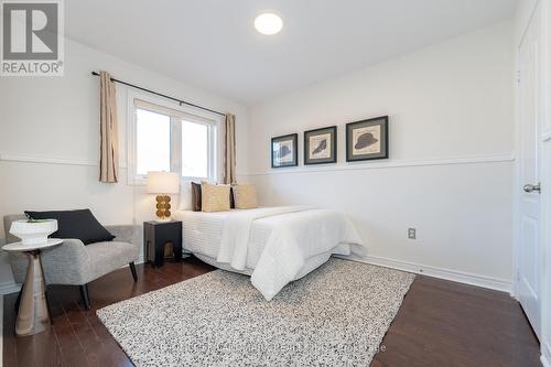 1261 Jezero Crescent, Oakville, ON - Indoor Photo Showing Bedroom