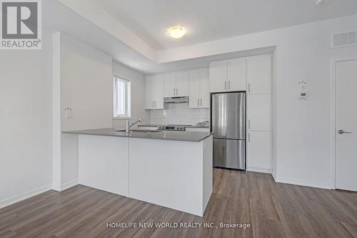 22 - 15 William Jackson Way, Toronto, ON - Indoor Photo Showing Kitchen