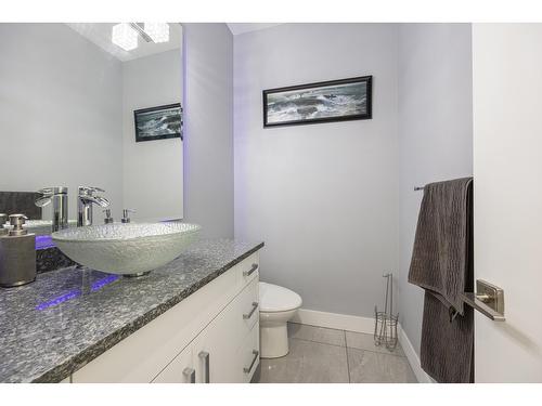 10088 121 Street, Surrey, BC - Indoor Photo Showing Bathroom