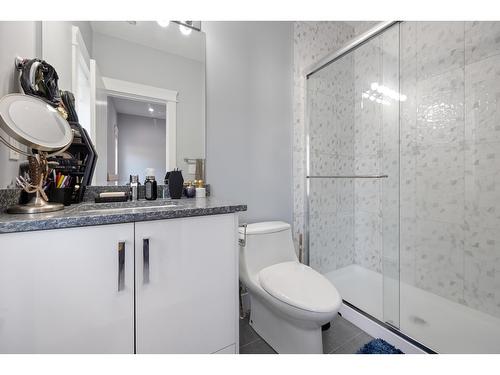 10088 121 Street, Surrey, BC - Indoor Photo Showing Bathroom