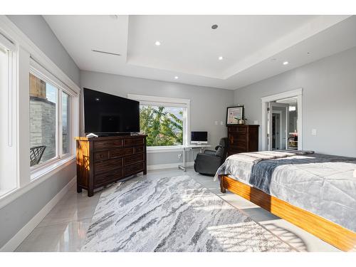 10088 121 Street, Surrey, BC - Indoor Photo Showing Bedroom