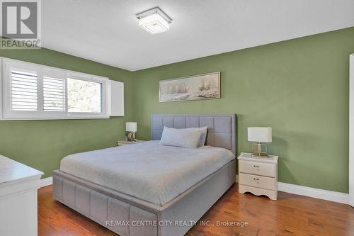 3129 Sandcliffe Court, Burlington (Headon), ON - Indoor Photo Showing Bedroom