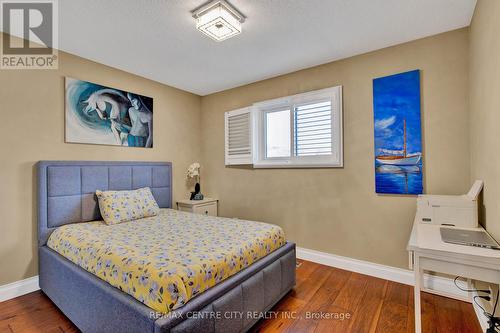 3129 Sandcliffe Court, Burlington (Headon), ON - Indoor Photo Showing Bedroom