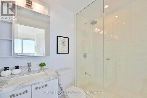 5303 - 2221 Yonge Street, Toronto, ON - Indoor Photo Showing Bathroom