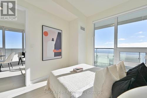 5303 - 2221 Yonge Street, Toronto, ON - Indoor Photo Showing Bedroom