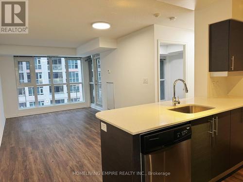 642 - 38 Grand Magazine Street, Toronto, ON - Indoor Photo Showing Kitchen