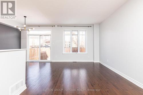 171 Hornchurch Lane, Ottawa, ON - Indoor Photo Showing Other Room