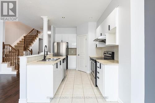 171 Hornchurch Lane, Ottawa, ON - Indoor Photo Showing Kitchen With Double Sink With Upgraded Kitchen