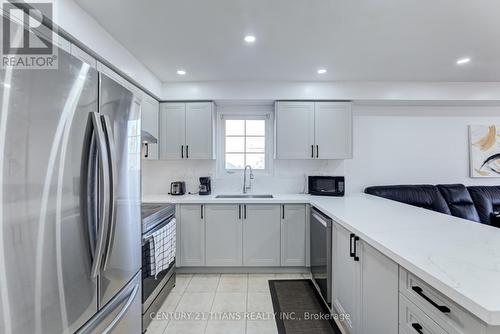 55 Wilkes Crescent, Toronto, ON - Indoor Photo Showing Kitchen