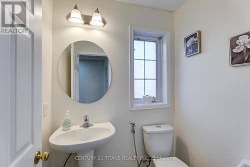 55 Wilkes Crescent, Toronto, ON - Indoor Photo Showing Bathroom