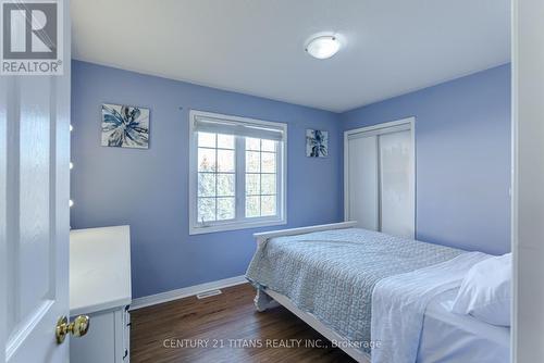 55 Wilkes Crescent, Toronto, ON - Indoor Photo Showing Bedroom