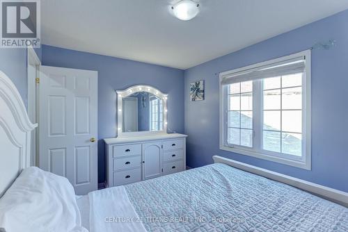 55 Wilkes Crescent, Toronto, ON - Indoor Photo Showing Bedroom